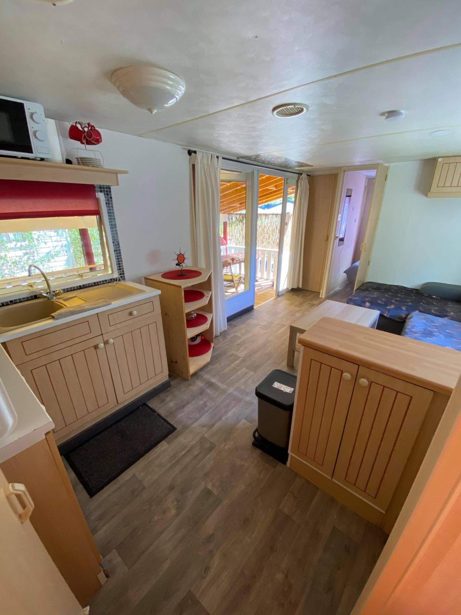 Mobil Home Au Camping Sellig Le Muy Exterior foto